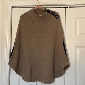Poncho sweater